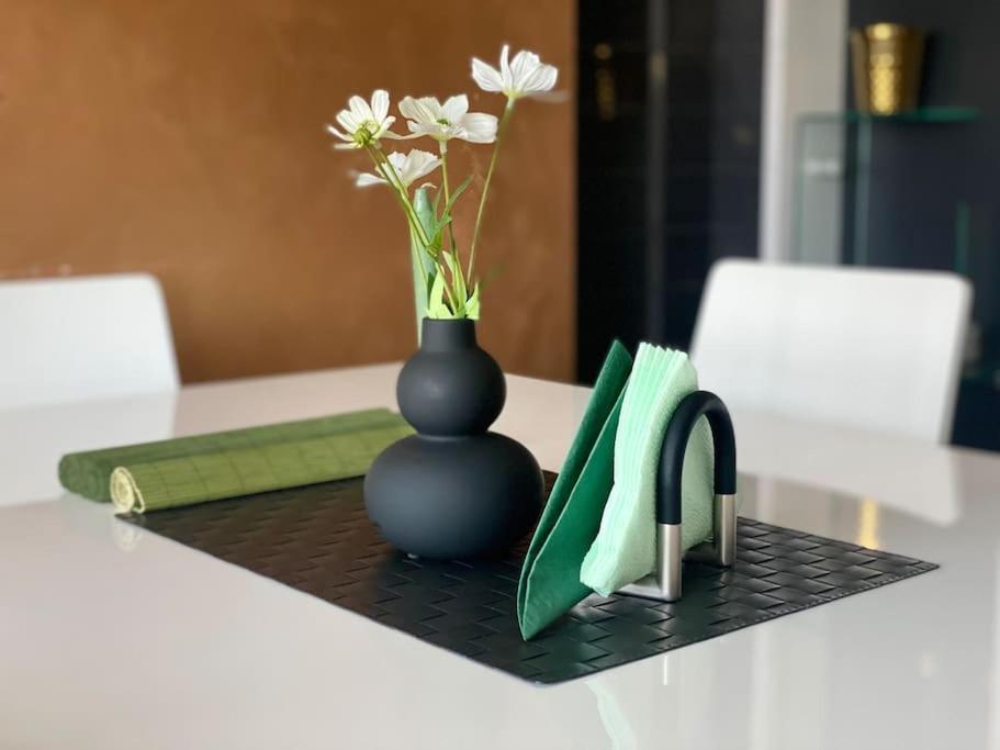 Lovely 1-Bedroom Apartament With Free Parking Σόφια Εξωτερικό φωτογραφία