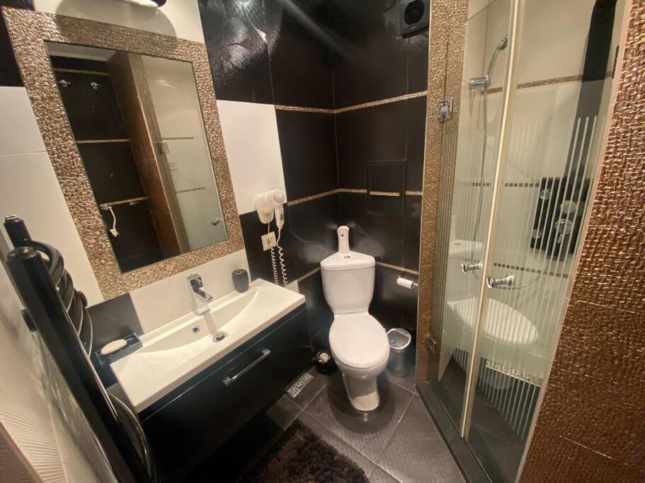 Lovely 1-Bedroom Apartament With Free Parking Σόφια Εξωτερικό φωτογραφία
