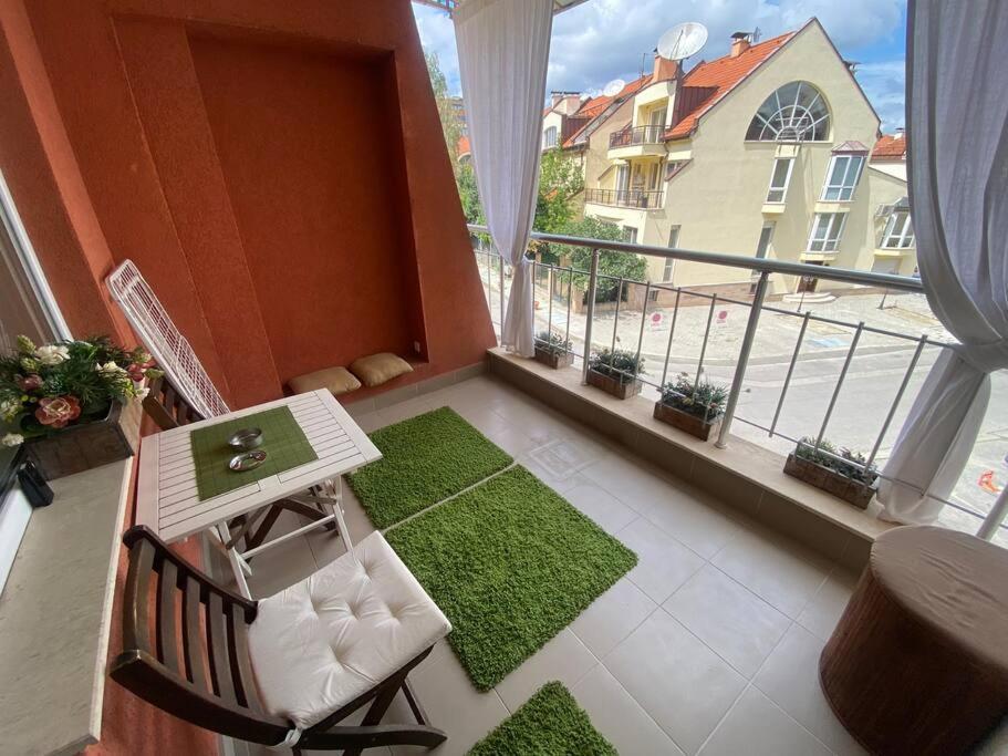 Lovely 1-Bedroom Apartament With Free Parking Σόφια Εξωτερικό φωτογραφία