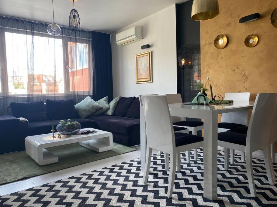 Lovely 1-Bedroom Apartament With Free Parking Σόφια Εξωτερικό φωτογραφία