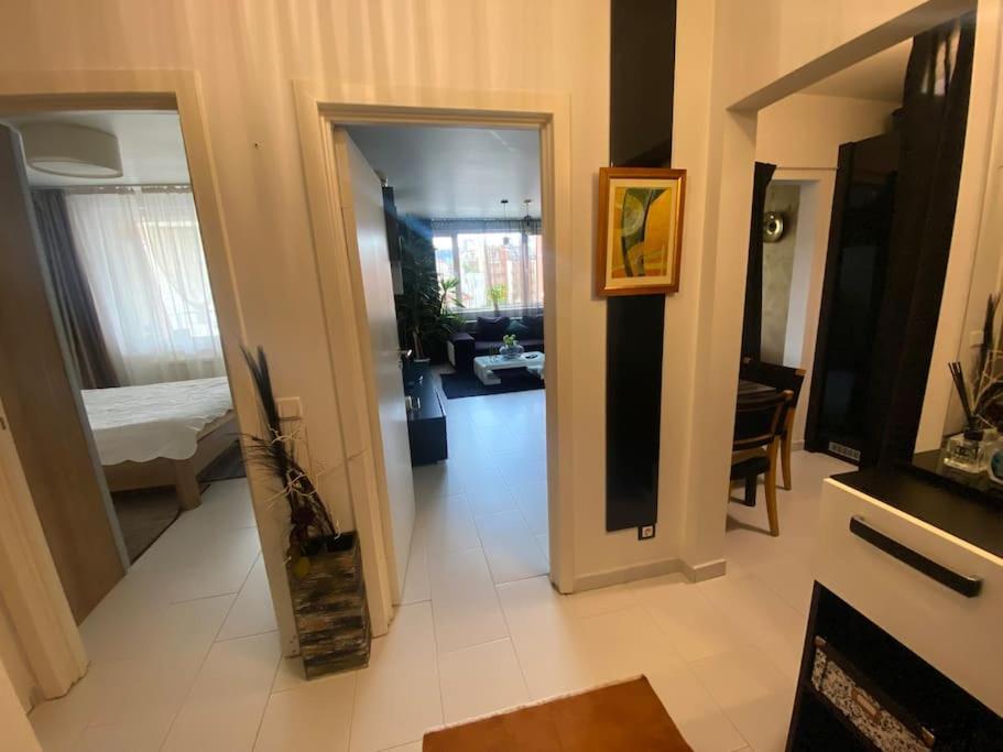 Lovely 1-Bedroom Apartament With Free Parking Σόφια Εξωτερικό φωτογραφία